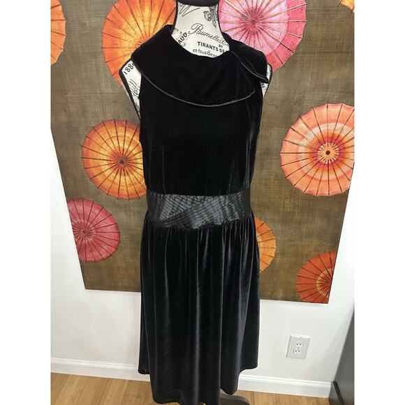 Elisabeth Hasselback For Dialogue Velvet Dress Formal Chic Minimalist Timeless S - Picture 6 of 6